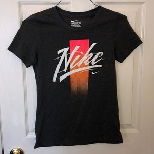 Nike gray tee